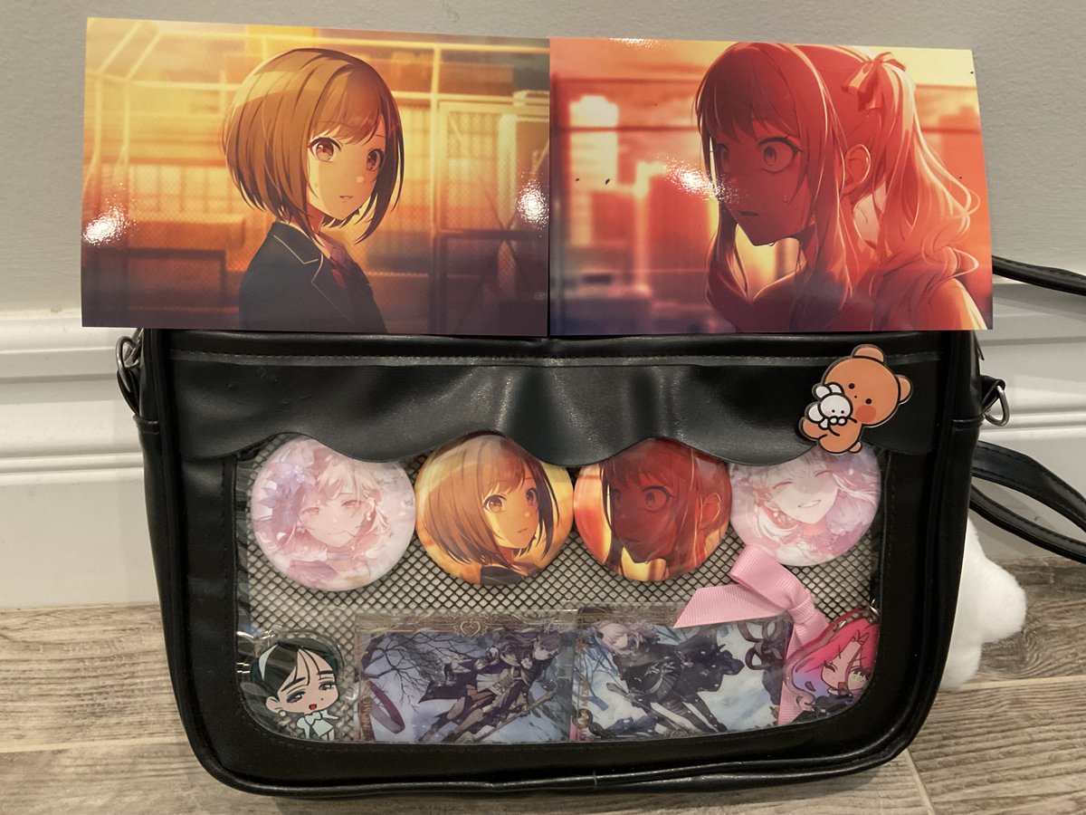 _eepyreii's tweet image. #mizu5twt DO WE FW MY ITS BAG I DONT HAVE ENOUGH MIZUENA THINGS GAH🔔🔔🔔🔔🔔🔔🔔🔔🔔🔔