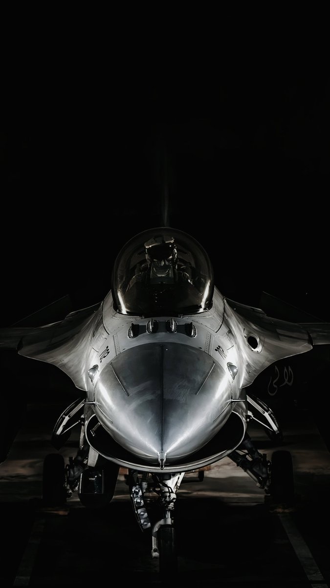 5h3rd1lx's tweet image. When the darkness hits, the monster is unleashed.