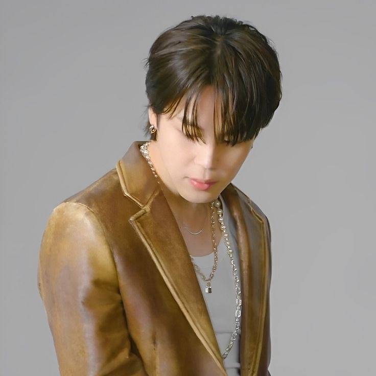 ریپ و‌ ریت بزنید خوشگلا
HAPPY BIRTHDAY JIMIN 🎂
#HappyJiminDay 
#OurMuseJimin
#30YearsofLove