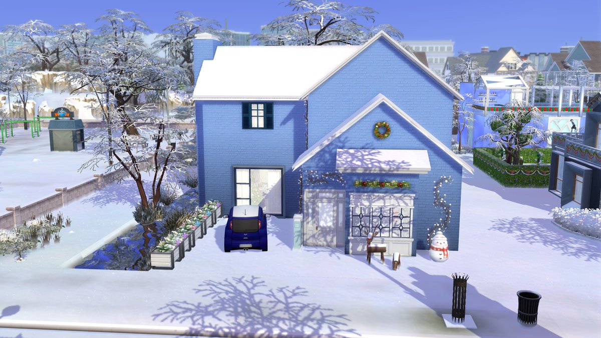 Al3ria's tweet image. I know it's Halloween season, but since I prefer winter and Christmas, I've chosen that season and theme for a shell challenge #VSeasonShell

Name: La casa azul
Type: Residential 
Size: 30x20
ID: AlleriaSimmer 
          
#TheSims4 #NoCC  #ShowUsYourBuilds @SimJammers 
(1/3)