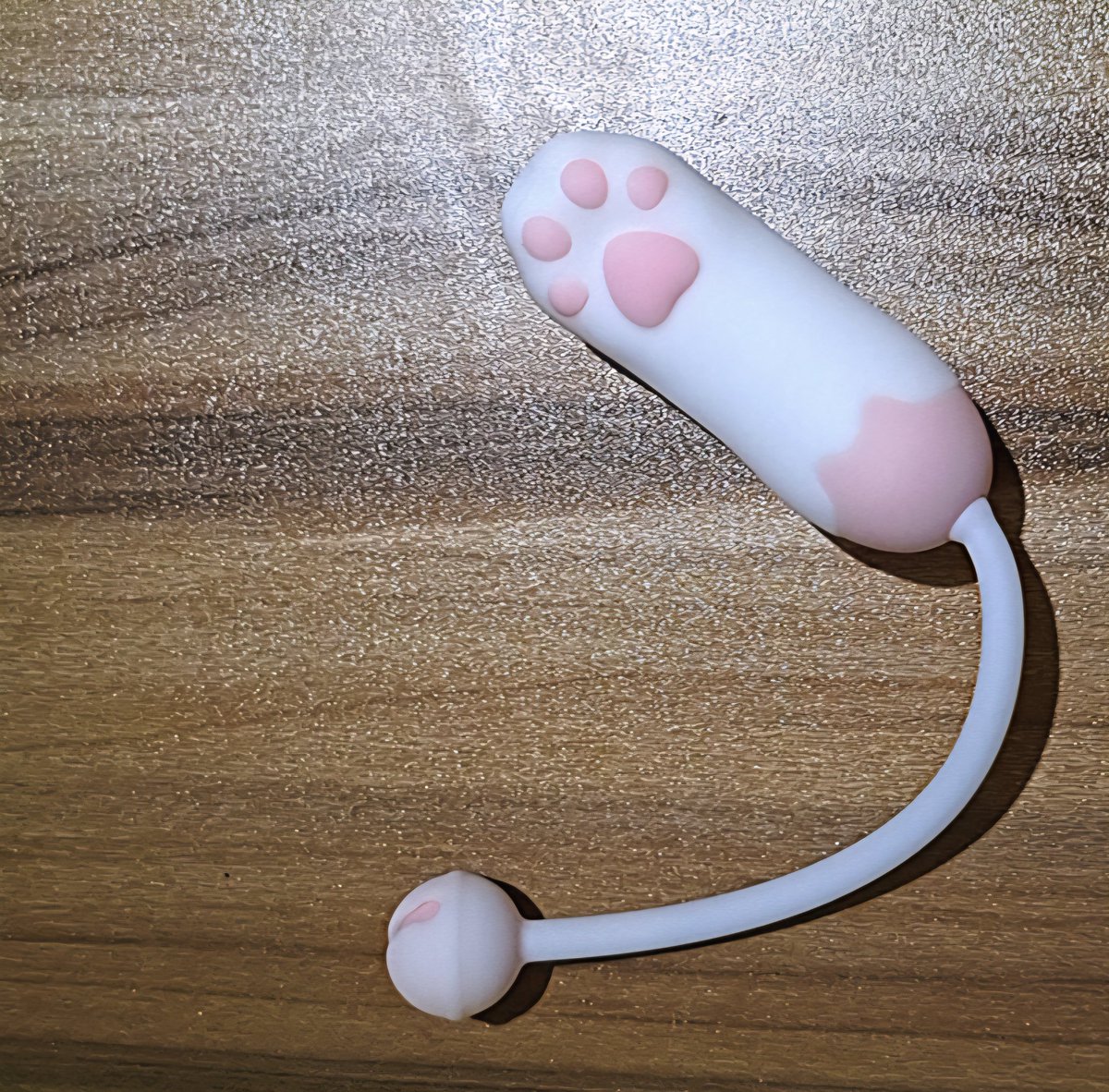 ____XiNi's tweet photo. 悠想要来介绍新加入的小可爱猫爪爪 被它的外表骗到了 可能是小恶魔('ω') 之后再來分享使用心得(附图吗？)
#跳蛋 #远程控制 #学生 #猫ねこ https://t.co/LQxQLtWAOR