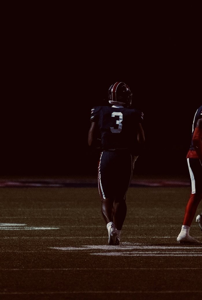 hudl.com/v/2SpwBU 
6’2
235
December Grad 🧑‍🎓 
⭐️