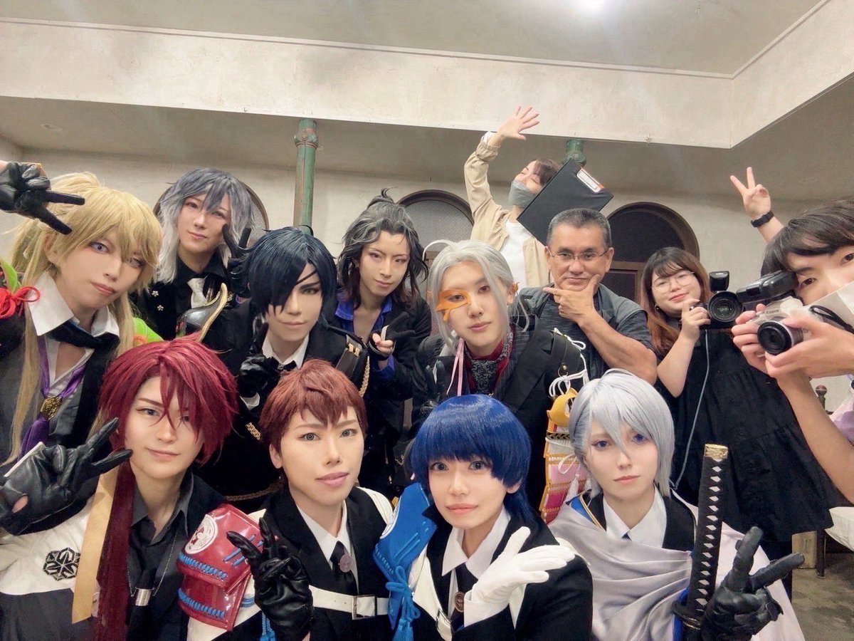 chacha__p2's tweet photo. 本日は！念願の長船派全振り併せ！
主催させて頂きました…！

ほんとほんと大好きな方々に来ていただけて、こだわりにこだわり抜いて作品作り出来て幸せすぎた！
こんなに幸せものでいいのかな〜〜っ！😭

たくさんの感謝と！たくさんの愛〜！💖🙌
 #1012あしがながふね https://t.co/VVZmflnBjN