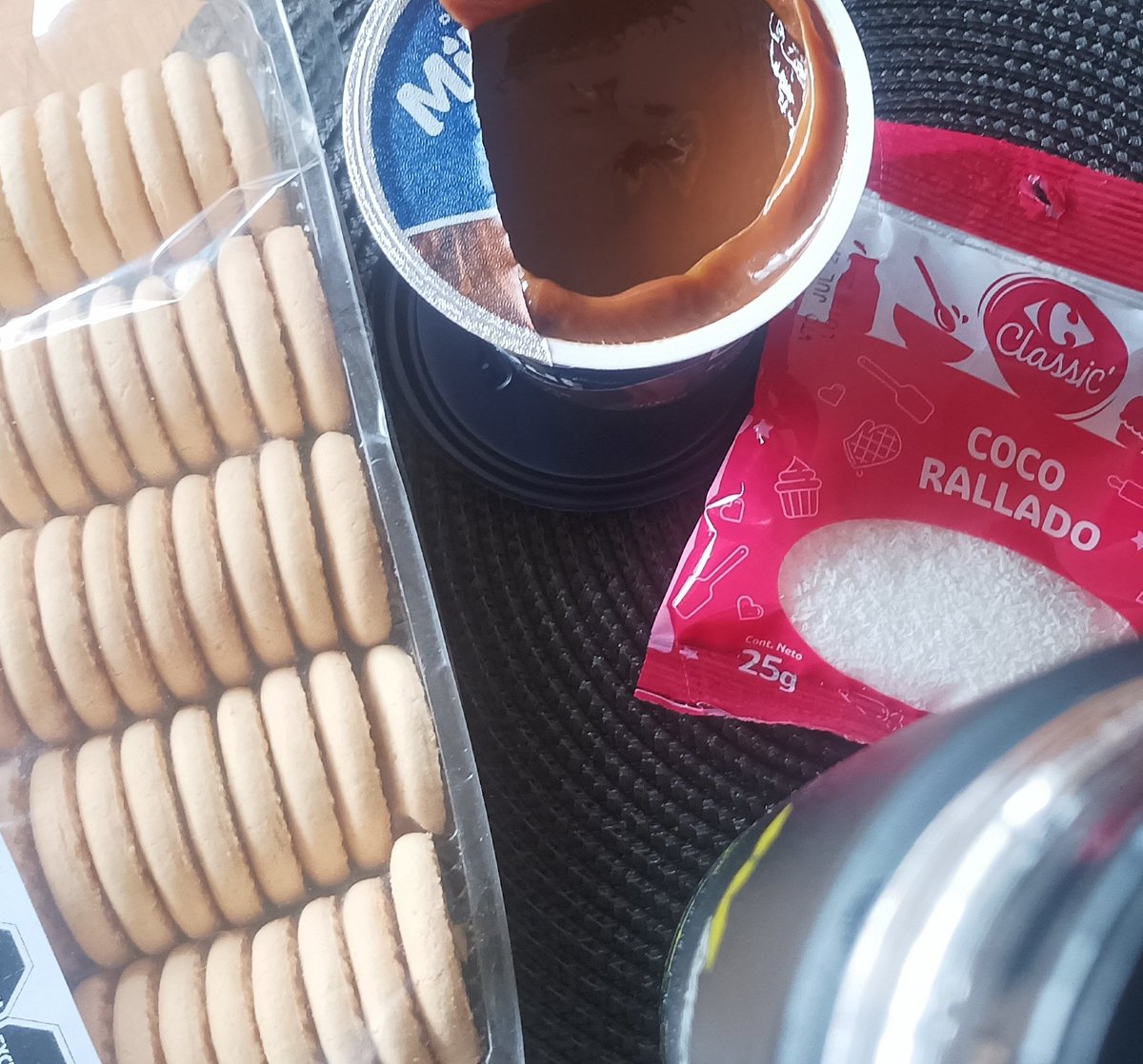 Mi marido me dijo que quería empezar a comer mejor y me desperté y había esto para DESAYUNAR