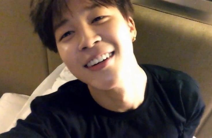تولدت مبارک فرشته ی من🥹

#HappyJiminDay 
#OurMuseJimin
#30YearsofLove