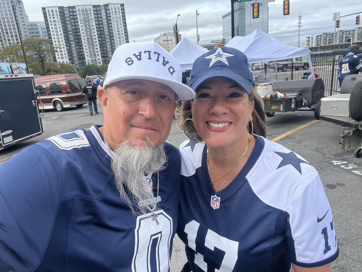 CutzByJonez's tweet image. always good to link up with familia 
@nydia113 and @Stephen_Mac03  
#DC4L