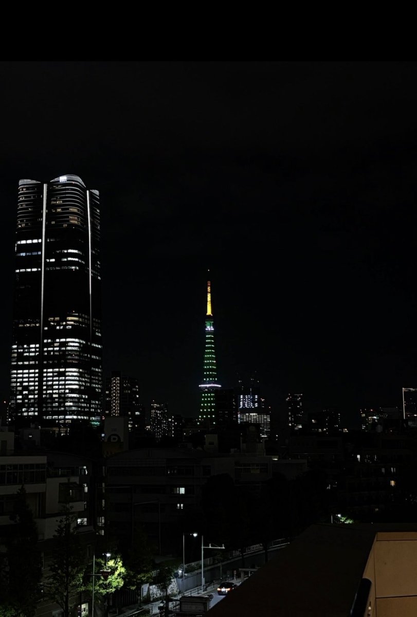G7750031072124's tweet image. Just having Nana-chan there ,the beautiful night view of Tokyo Tower becomes even more attractive and inspiring. I want to see the same view you saw in the same place(*^^*)💕

#UNIS #유니스 #ユニス 
#NANA #나나 #ナナ
@UNIS_offcl