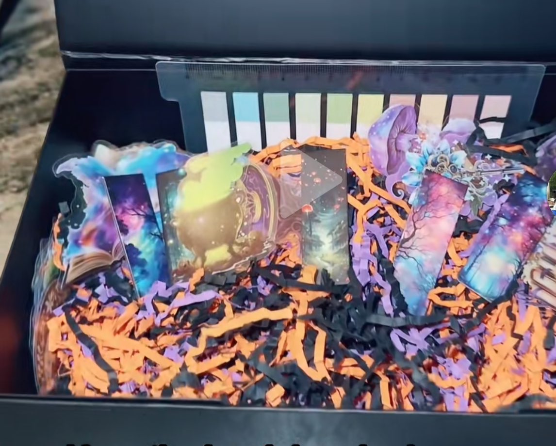 It’s been a terrible week, but winning a book box with a surprise book this morning made things feel a little brighter. 🥹😭