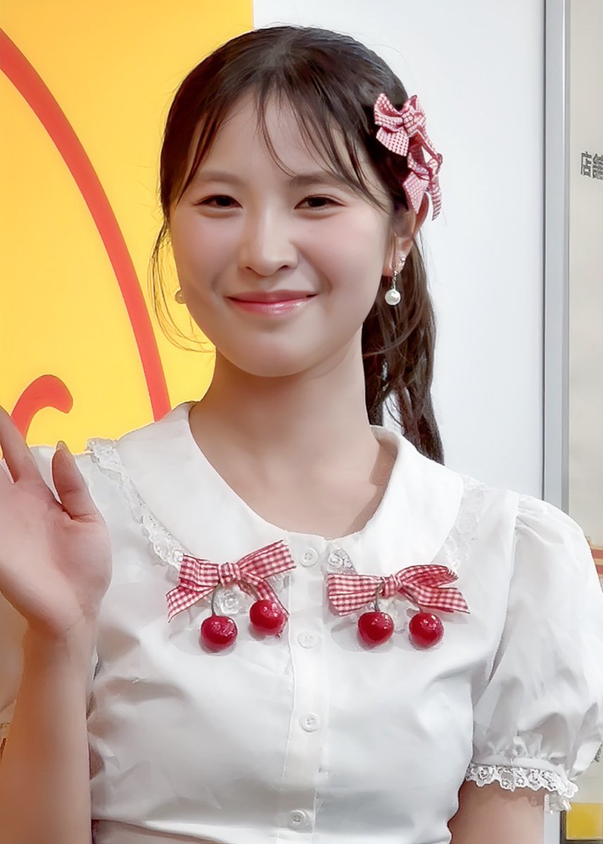 d_na0428's tweet image. 𓂃🦢𓈒𓏸

サイン会の時、私と出会う前の話をしてくれて。
どういうこと思って活動してたとか、
どんな毎日だったかが少し垣間見えて。
うるうるしながらふたりで話したのが、
何とも感慨深かった🥺😢
今でも涙出てくる。
あなたの幸せの一部に私はなりたい。

#유니코드 #UNICODE #미오 #MIO #ミオ
