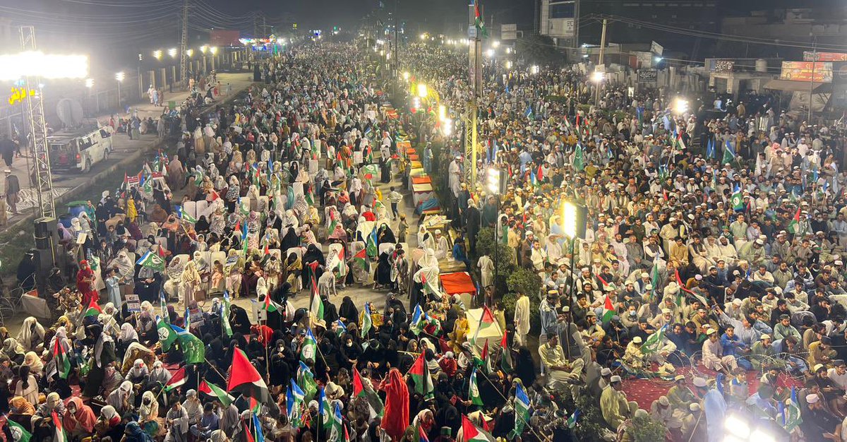 IrbazMughal's tweet image. We don’t need permission to stand for humanity.
Peshawar marches because Gaza bleeds. 💔

#GazaMarchPeshawar
#GazaMarchPeshawar