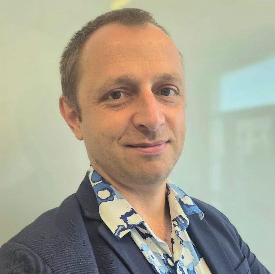 🎯 New at #BSidesRedRocks: Dr. Alin Zamfiroiu — Social Engineering &amp; Digital Manipulation.
Learn attacker techniques, tools, and practical defenses you can use tomorrow.
👉 bsidesredrocks.org #InfoSec #SocialEngineering