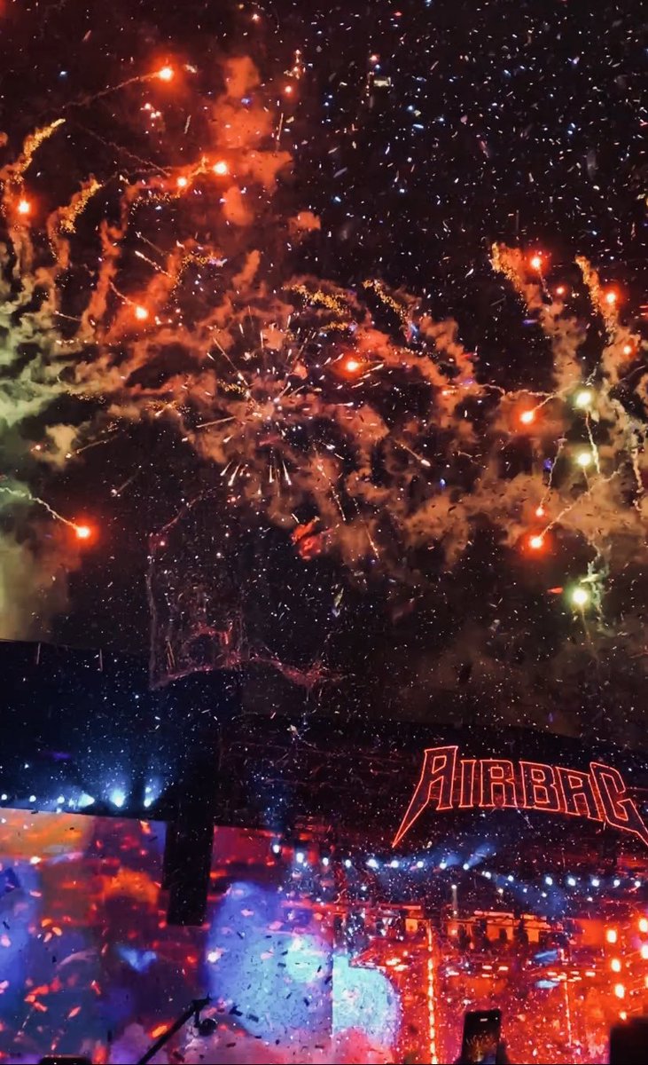 es domingo llueve pero no es ese domingo