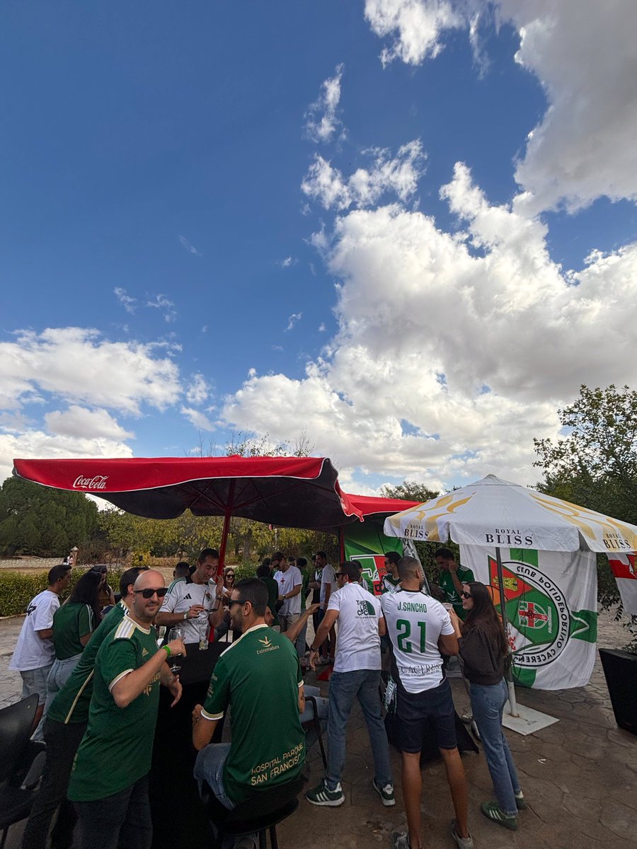 La Resistencia tweet media