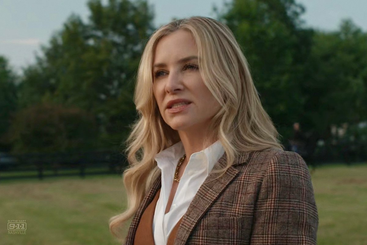 jessica capshaw as blythe hart in 01x01 of 9-1-1: nashville ; a thread