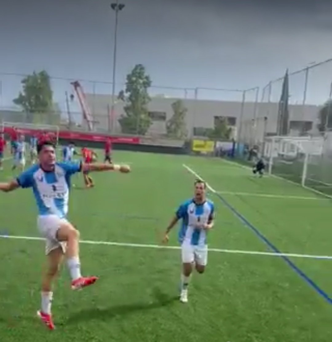 Cuatro partidos, 3 goles en contra, recién llegados a la #ligaélite, <a href="/SantfeliuencFC/">Santfeliuenc Futbol Club</a>, espectacular vuestro esfuerzo. Que equipo tan competitivo!, felicidades porque merece la pena ir a veros cada semana. <a href="/victorgn_6/">VICTOR GARCIA</a>