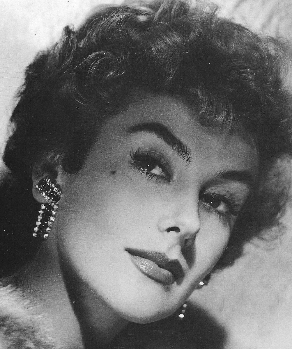 armandorubinpy's tweet image. Las de antes eran más bellas?
Kay Kendall
Fue una actriz inglesa que estuvo casada con Rex Harrison
(1927-1959)