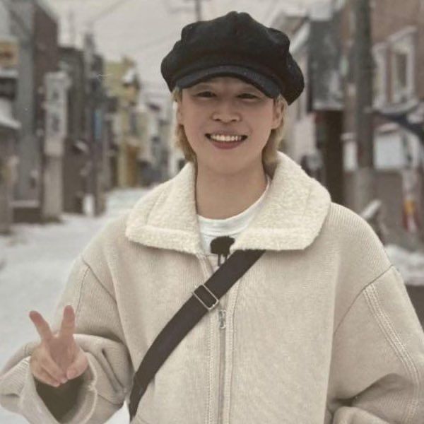 تولد فرشته کوچولومونههه
امروز 3 سالش میشه🥹 😭😭😭
HAPPY BIRTHDAY JIMIN
#HappyJiminDay 
#OurMuseJimin
#30YearsofLove