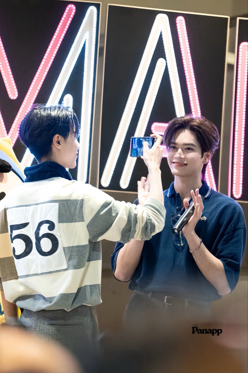 ppanapap's tweet image. น่ารักล่ะสิพี่จู

꒰ JUNIORMARK FNV FANSIGN ꒱ 

#GMMTVFANIVALxJuniorMark ꔛ
ʚ ✧ ｡⋆𖤓 #junniorrs | #markjrtn  ☾⋆⁺₊⋆