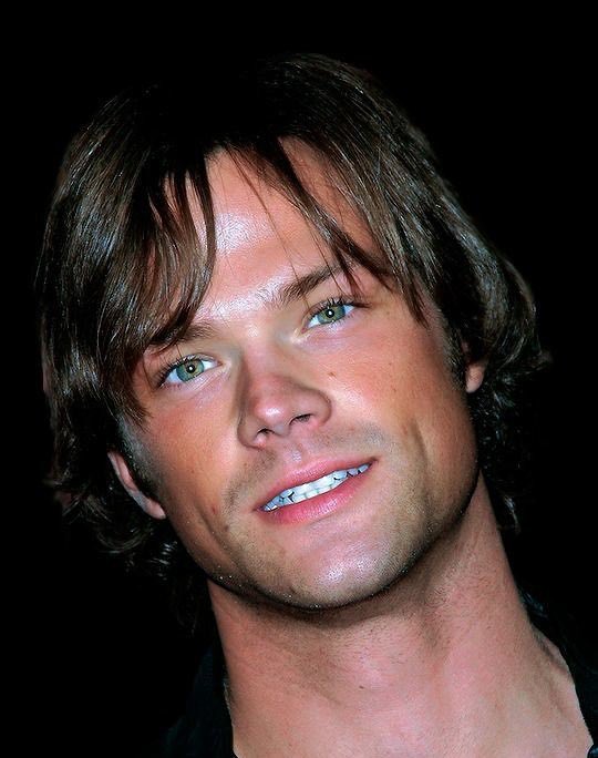 J2sbunny's tweet photo. easy white chocolates, wouldn’t want you to melt https://t.co/TDA6AjS5Zg