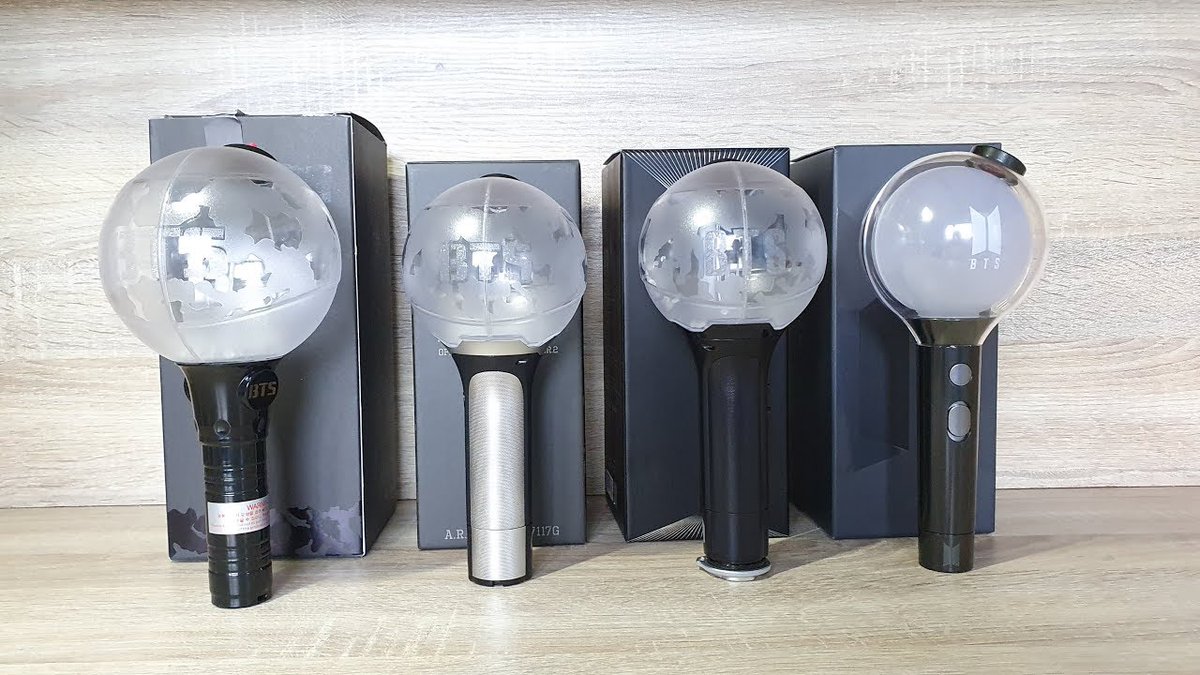 This sea BTS merch store opened preorders for ARMY bomb ver.5, with shipping in January

Army bombs ALWAYS have a formal announcement before going on preorder. There will be a weverse notice when it actually happens. I'm also not sure what are credits of this store

However, 3
