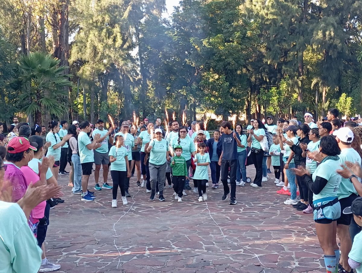 Hoy acompañamos la carrera “En honor a Alondra”, donde cerca de 400 personas corrieron por una gran causa: promover la donación de órganos. 🫀💙

El deporte une y da vida, seguiremos apoyando y reflejando la visión solidaria de nuestra Gobernadora <a href="/LibiaDennise/">Libia Dennise</a> y del <a href="/gobgente/">Gobierno de la Gente</a>