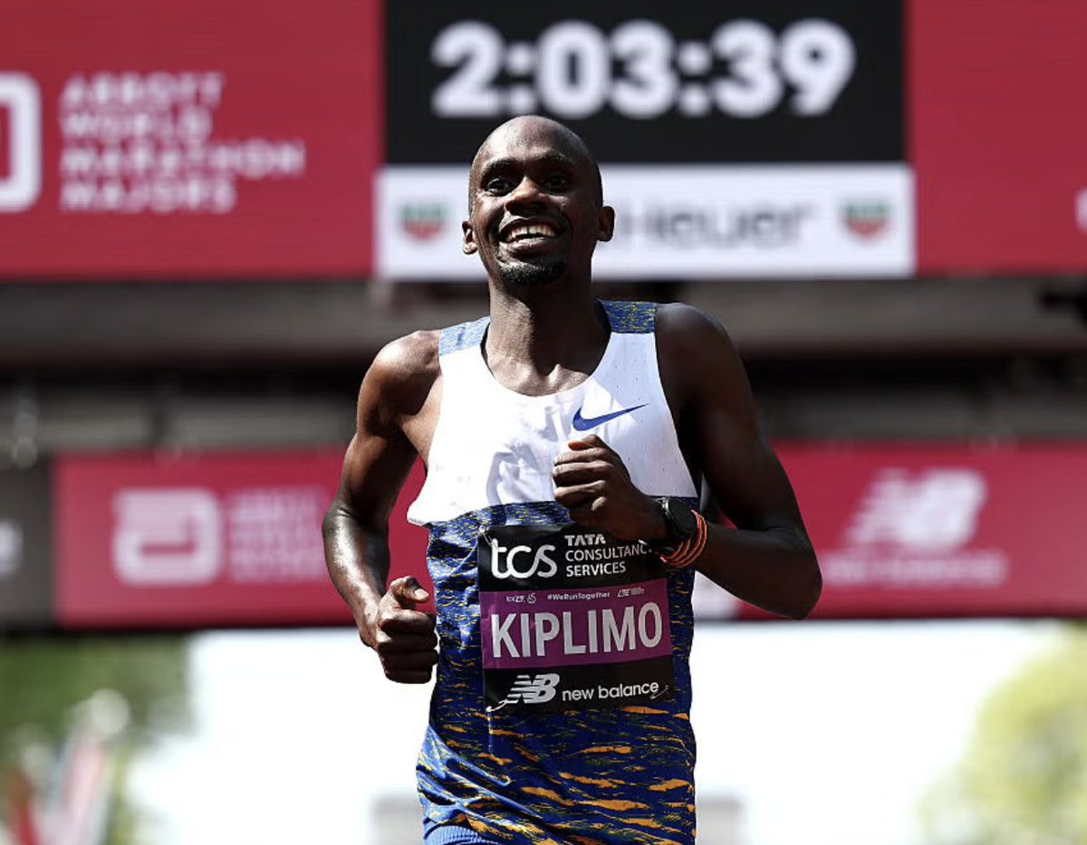 UPDATE: Jacob Kiplimo wins the 2025 Chicago Marathon in a time of 2.02.23 - becoming the first Ugandan to win a World Marathon Major. 

This was his second marathon event, having finished second on debut in London back in April. 
#NTVNews