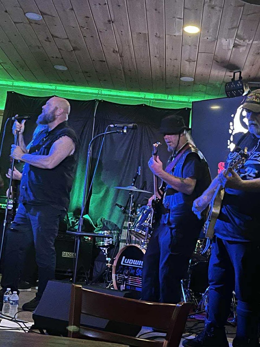 Silversel tweet media