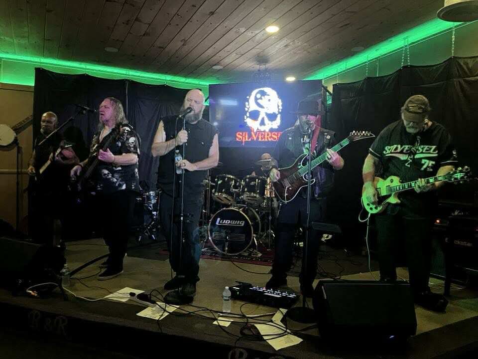 Silversel tweet media