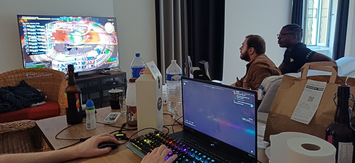 NeutralSoGood's tweet image. L'équipe du NSG se retrouve à Nice pour doser les jeux de combats après l'EVO.