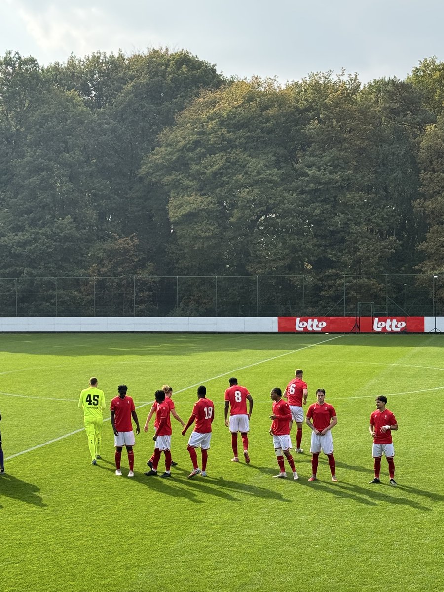 Sl16 perd dans le arrêts de jeu 2:3. Godfroid - Assengue, Simicic, Kokora, Wiggers - NSalambi (c), Bonavita (Tabet), Dacourt (Akheddiou), Hamas - Nam (Kalonji), Mitongo (Ouedraogo) 
Buts: Mitongo 21’, NSalambi 75’
Les + Nam, Kokora, NSalambi #rscl