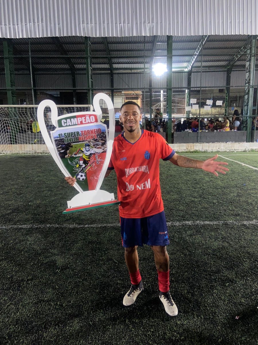 wellingtonc06's tweet photo. Campeão na kelson 🏆🙅🏾tropa da Vk ❤️🤍🙅🏾 https://t.co/xvZ1Xe3o8e