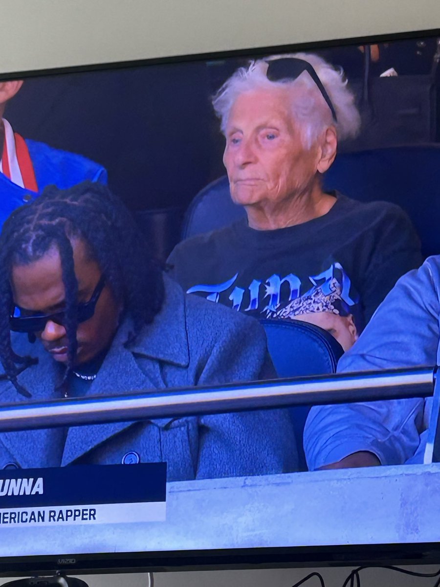 Where is this party later? <a href="/notthefakeSVP/">Scott Van Pelt</a>