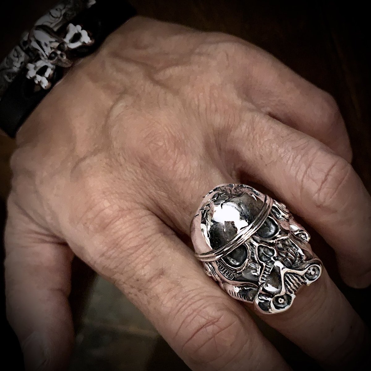 クレイジーピッグの現時点での最新スカルリング『SKULL WARS RING 