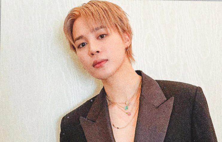 jmnpromise's tweet photo. HAPPY BIRTHDAY JIMIN HE LOOKS SO GOOD https://t.co/YXteaASNdO