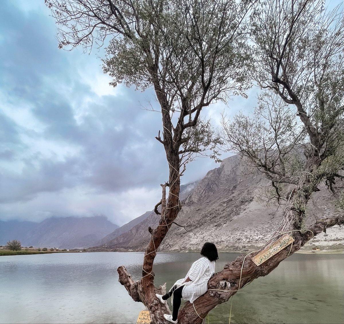 Mochievous's tweet image. I want to share a thread of one of the most beautiful places i’ve ever seen but not sure where to start. 🇵🇰
