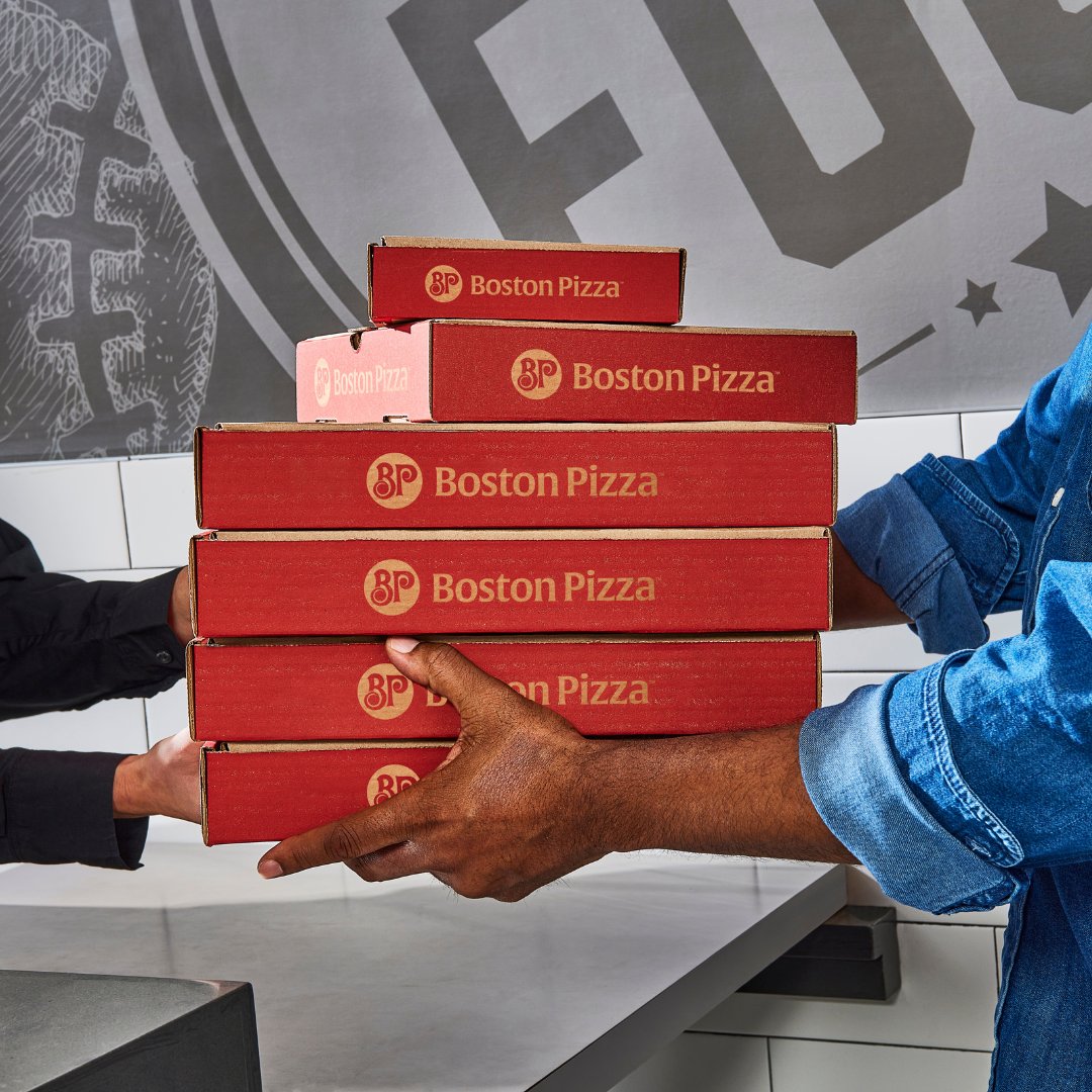bostonpizza's tweet photo. No cooking tonight, you’ll get enough of that tomorrow. 🍂🍕
#BostonPizza #BPLocal #Takeout #Pizza https://t.co/mTtHG2Ls7p