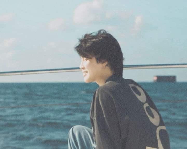 “ขอบคุณโลกนี้ที่มีพี่”

“ขอบคุณที่เกิดมาให้รัก”

“สุขสันต์วันเกิด”

“หนุ่มตี๋ที่จริงใจของหนู” 🫶🏻♥️

#HAPPYJIMINDAY
#HappyBirthdayjimin