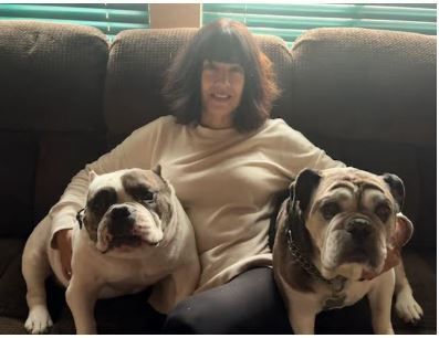 SNAPspayneuter's tweet image. 🐾 Meet Michell — One of SNAP’s Amazing Schedulers!

At SNAP, schedulers are the ❤️ heartbeat of our mission — answering calls, guiding families, and helping pets get care.

#SNAPSanDiego
 #MeetTheTeam
 #SpayAndNeuter
 #SNAPScheduler