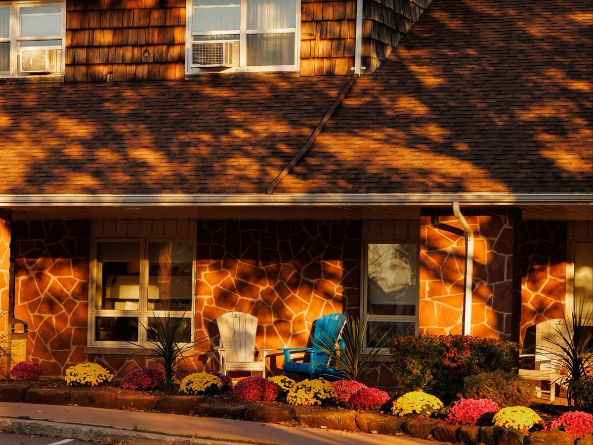 Happy Thanksgiving to you from all of us at Mill River Resort! 🍁🍗💛
📸:  @bradymccloskey