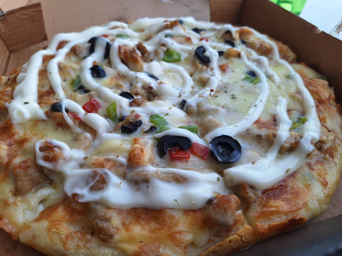 Wabbit_Soul2's tweet image. #PizzaParty with kidoz 😋❤️ #SundayVibes