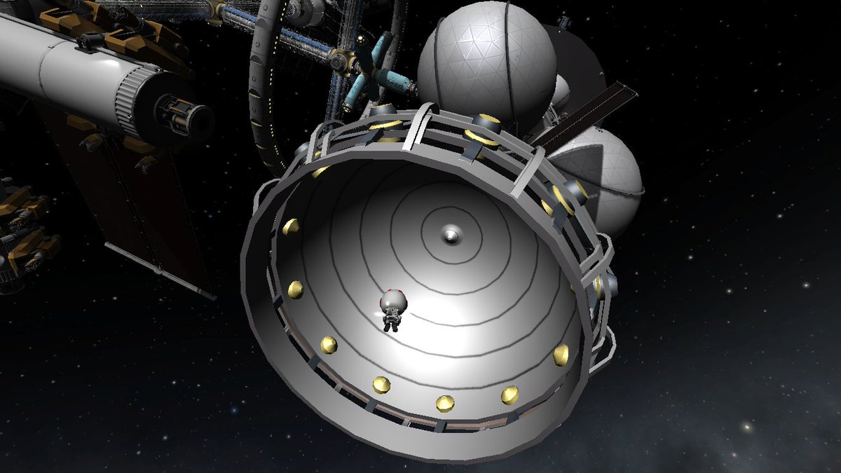 mikusingularity's tweet image. From 2017 to 2021, reddit user "16807" created the first non-FTL interstellar missions that I know of in KSP, including a self-replicating probe and a generation ship.
They were playing KSP 2 (as it was supposed to be) well before it was announced.
old.reddit.com/r/KerbalSpaceP…