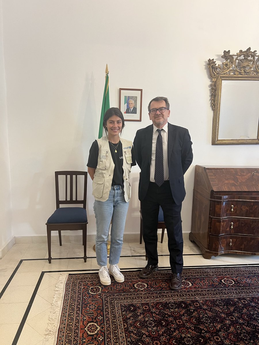 Ste_Ravagnan's tweet image. UNICEF Italy is preparing a fundraising campaign on RAI TV next November for children in need in some countries, including Syria. Proud to host today their delegation, including Goodwill Ambassador actress Alessandra Mastronardi, and to support the initiative.