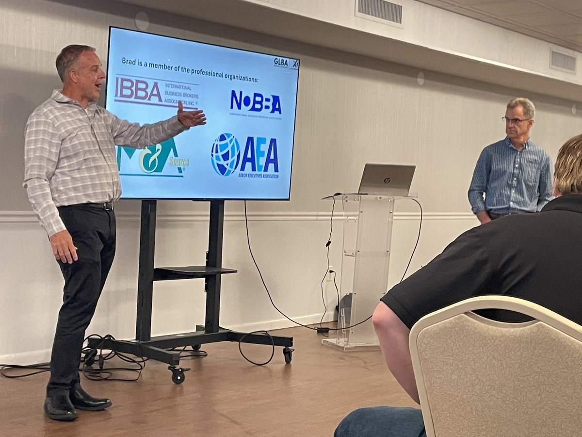 accacleveland's tweet photo. Thank you to all our members that joined us on Thursday, October 9th at our Fall quarterly dinner meeting.  

A big thank you to our speakers Michael Baisden, Ohio Department of Commerce - OCILB and Brad Ruth, GLBA Business Advisors. https://t.co/pxogg05NP3