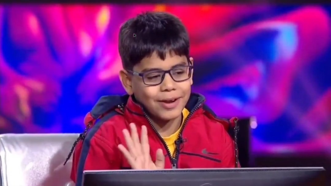 ctrl_sarcasm's tweet image. A kid with 0 haters. ❤️

One like for this lil one.

#KBC #KaunBanegaCrorepati