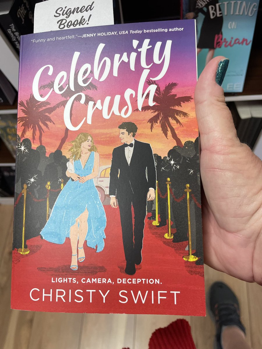 CreatesHeidi's tweet image. Made a stop in Sanford. This downtown is precious… but Spellbound Books is the shining star! Definitely worth the visit AND I found some friends… @christyswift27 @KateMoseman