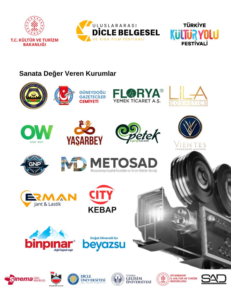 T.C. Kültür ve Turizm Bakanlığı Sinema Genel Müdürlüğü’nün katkılarıyla gerçekleşen Uluslararası Dicle Belgesel ve Kısa Film Festivali heyecanla devam ediyor.
Doç. Dr. Eşref Akmeşe ve Prof. Dr. Erol Nezih Orhon toplumsal hafızayı belgeleyen sinemanın sorumluluklarını ele alıyor.
