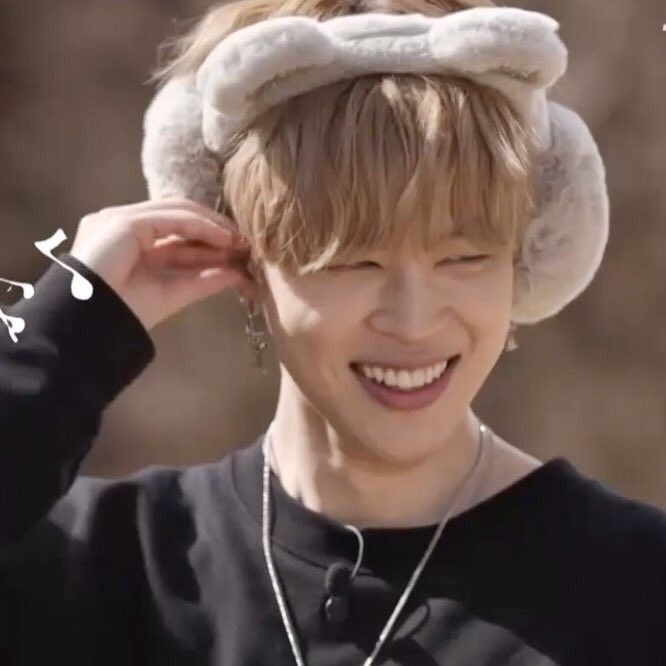 thvdiscs's tweet image. 𓄹 ࣪. 🎀       jimin bday     !       ˓ 𓏲: uma thread do sorriso do nosso pequeno ji ᡴꪫ