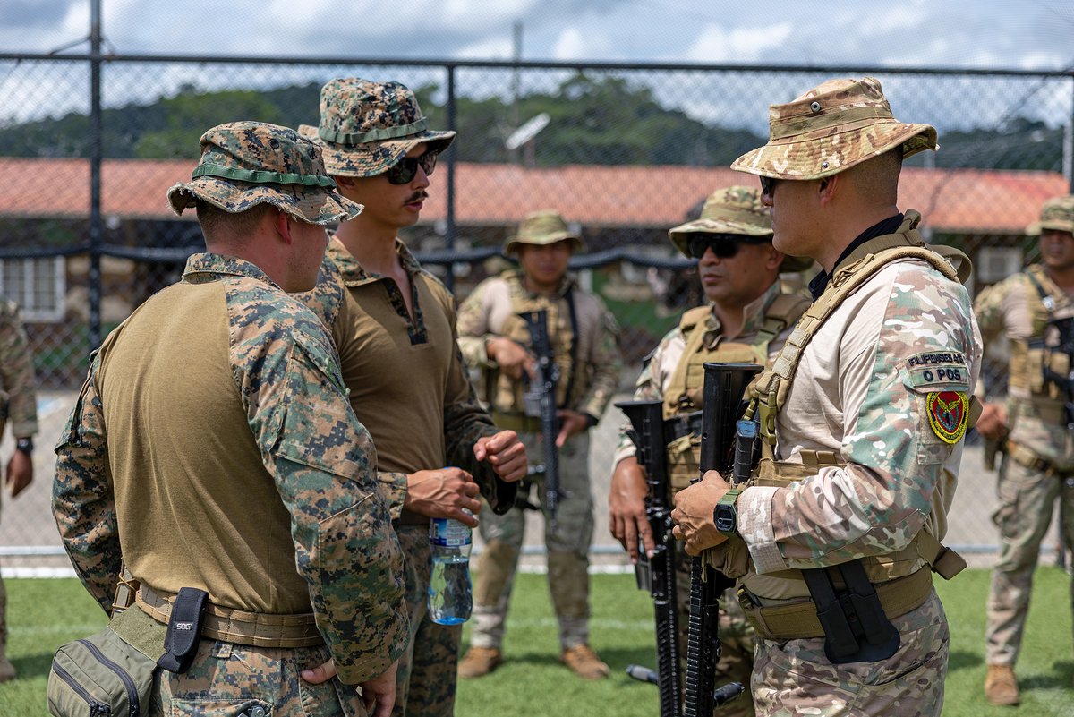 MARFORSOUTH's tweet image. On Oct. 8, Marines with 2/6 conduct training with Panama’s Servicio Nacional Aeronaval at Vasco Núñez de Balboa Naval Station. #USMC #SOUTHCOM #Panama #Partnerships #Marines