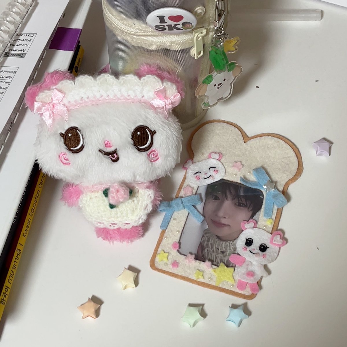 wishiscompleted's tweet photo. サクパン🍞(๑ᵔ⤙ᵔ๑) https://t.co/EL7of4sOuF