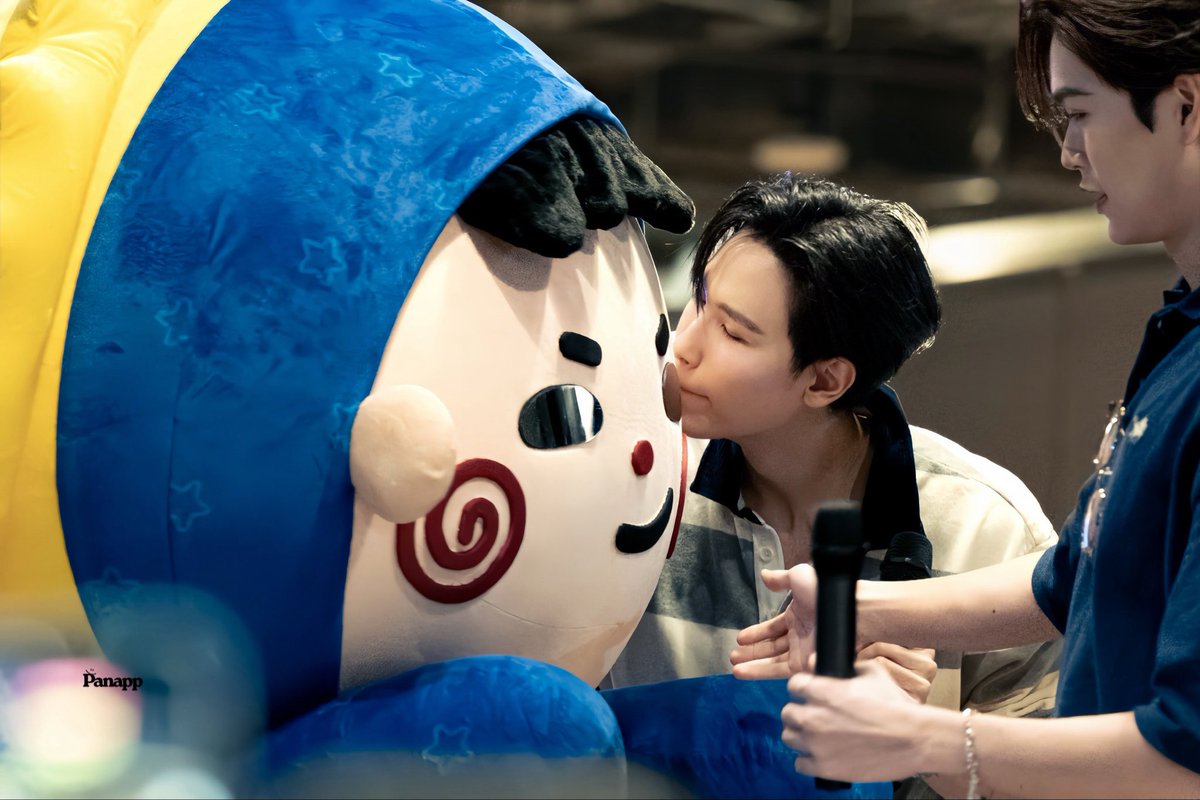 ppanapap's tweet image. แด๊ดกะด๊า รักทาร์ตไข่ก้อนนี้มากเลยน้าาโม่

꒰ JUNIORMARK FNV FANSIGN ꒱ 

#GMMTVFANIVALxJuniorMark ꔛ
ʚ ✧ ｡⋆𖤓 #junniorrs | #markjrtn  
| #JUMMO ☾⋆⁺₊⋆